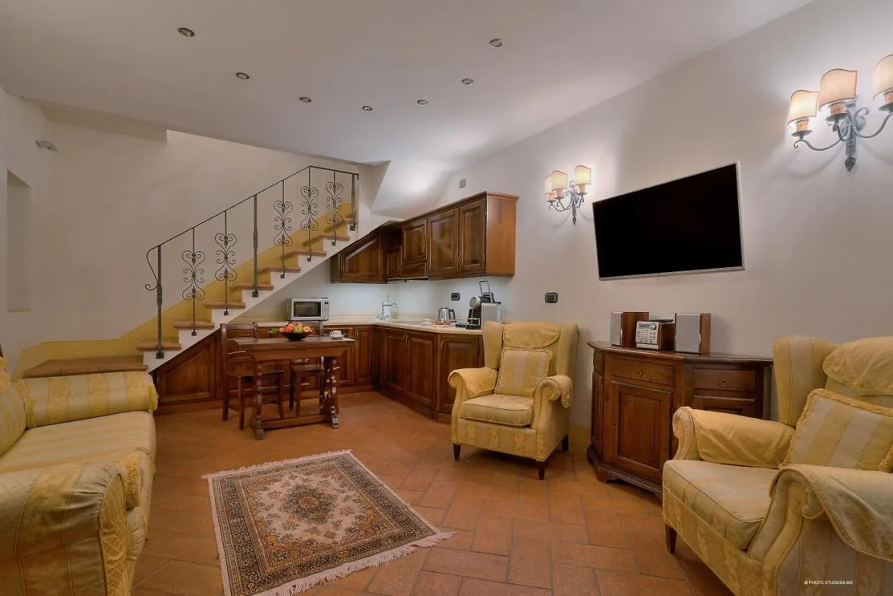 *** Aparthotel First Of Florence Italy