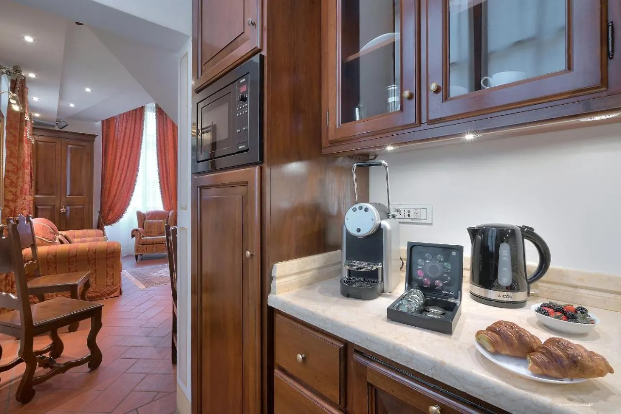 First Of Florence Aparthotel